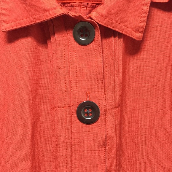 Button-Up Blouse - Picture 2 of 3